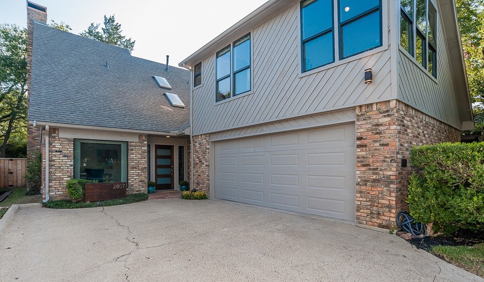 2807 Lawtherwood Place, Dallas, TX 75214 - photo 1