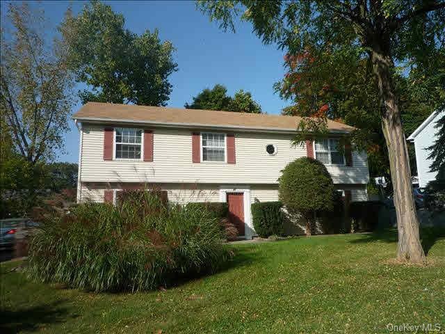 17 Eagle Ln unit 1, Poughkeepsie, NY 12601 - photo 1