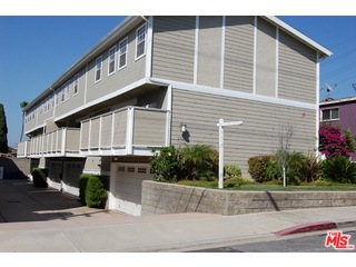 2421 Vanderbilt Ln unit 4, Redondo Beach, CA 90278 - photo 1