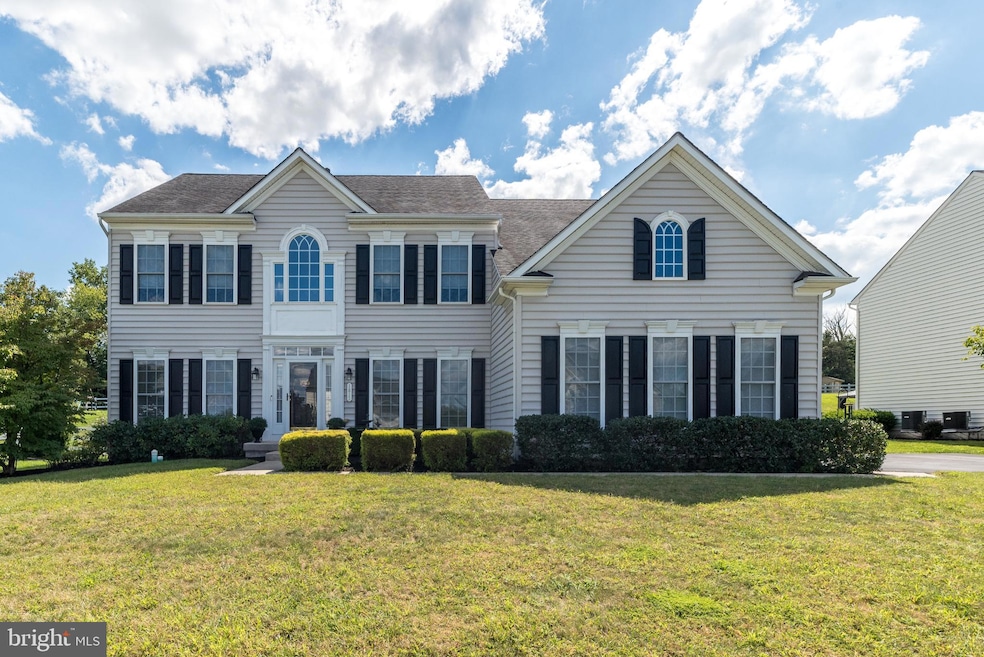 1813 Sycamore Dr, Quakertown, PA 18951 - photo 1