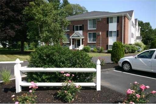 25 Clarks Rd unit 305, Amesbury, MA 01913 - photo 1