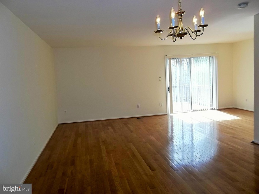 8819 Winding Hollow Way, Springfield, VA 22152 - photo 1