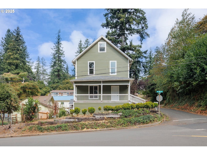 492 SE 3rd St, Toledo, OR 97391 - photo 1