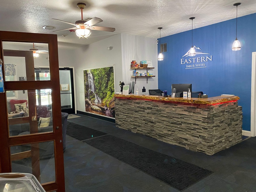 2955 White Mountain Hwy unit 125, North Conway, NH 03860 - photo 1