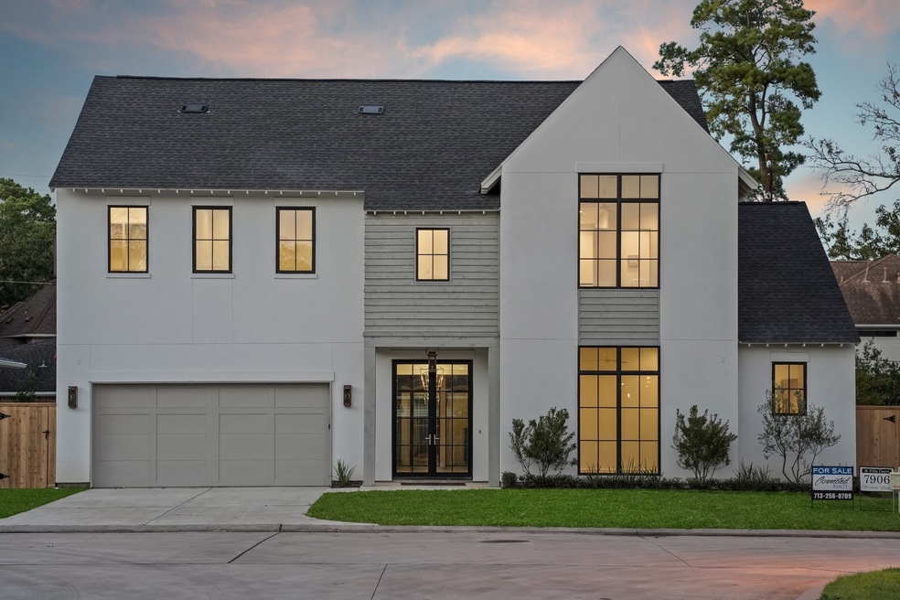 7906 N Villa Ct, Houston, TX 77055 - photo 1