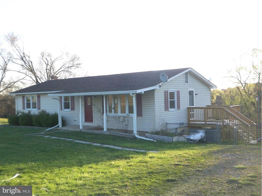 34 Morgan Ln, Berkeley Springs, WV 25411 - photo 1