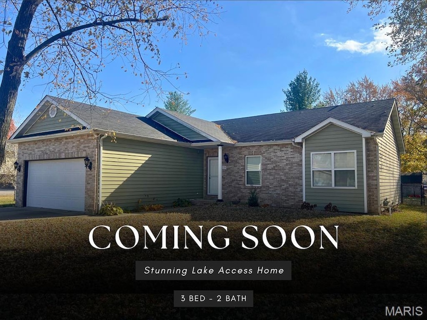 1135 Nassau Dr, Edwardsville, IL 62025 - photo 1