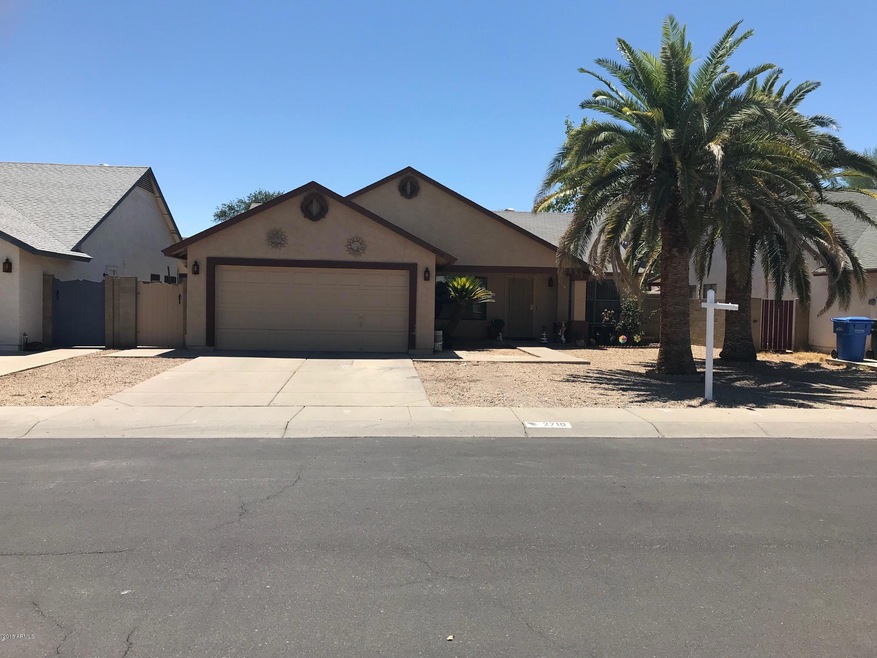 FRONT HOUSE