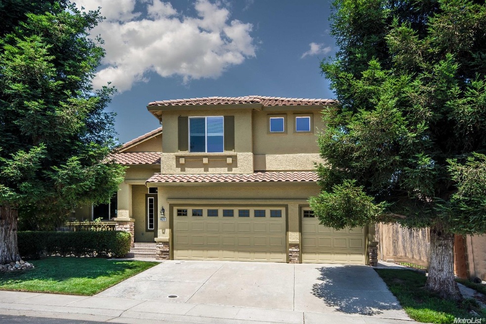 9525 Asimov Way, Sacramento, CA 95829 - photo 1