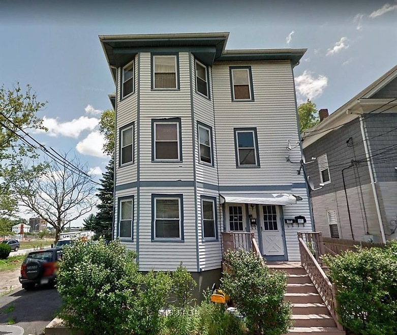 122 West Ave, Pawtucket, RI 02860 - photo 1