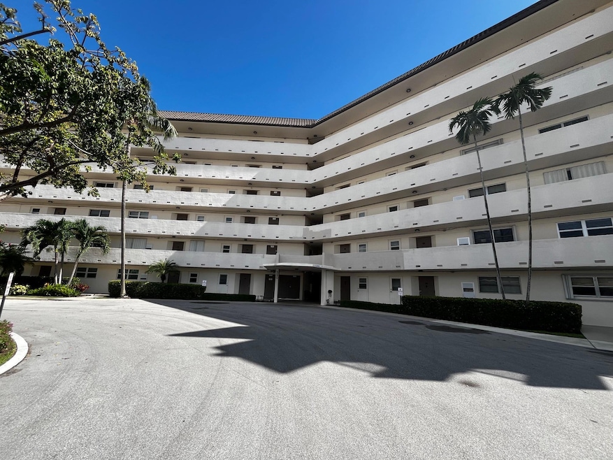 River House Towers unit 206, Deerfield Beach, FL 33441 - photo 1