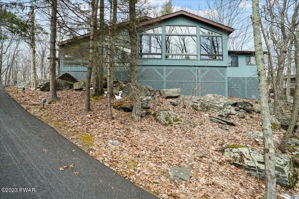 206 Canoe Brook Dr, Hawley, PA 18428 - photo 1