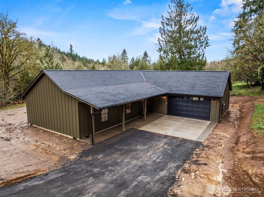 960 Paine Rd, Castle Rock, WA 98611 - photo 1