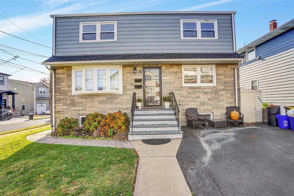 834 Pennsylvania Ave unit 2, Lyndhurst, NJ 07071 - photo 1