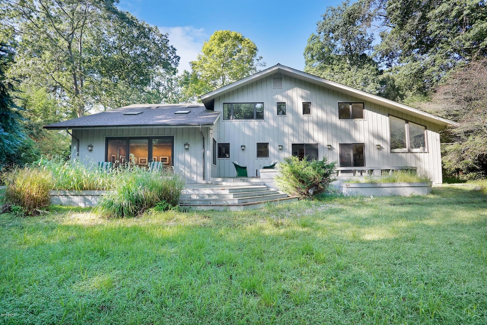 200 Eden Rd, Stamford, CT 06907 - photo 1