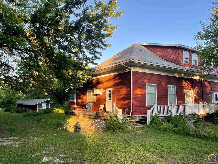 661 N Washington St, Auburn, KS 66402 - photo 1