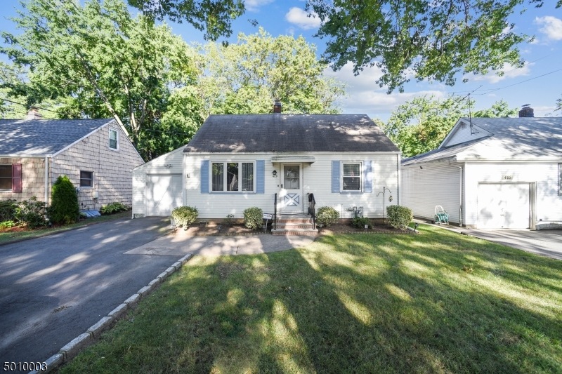 489 E Passaic Ave, Bloomfield, NJ 07003 - photo 1