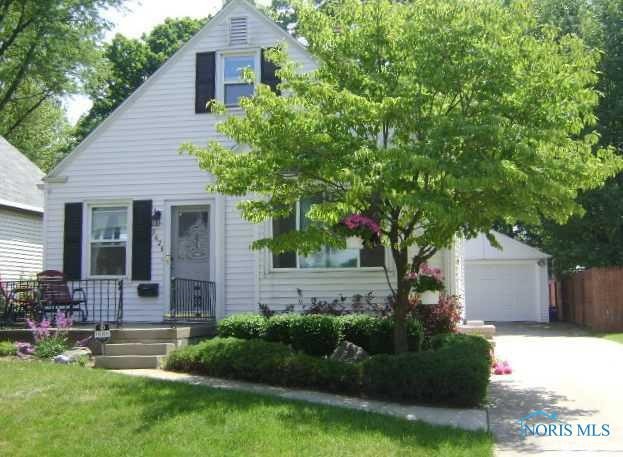 3626 Sherbrooke Rd, Toledo, OH 43613 - photo 1