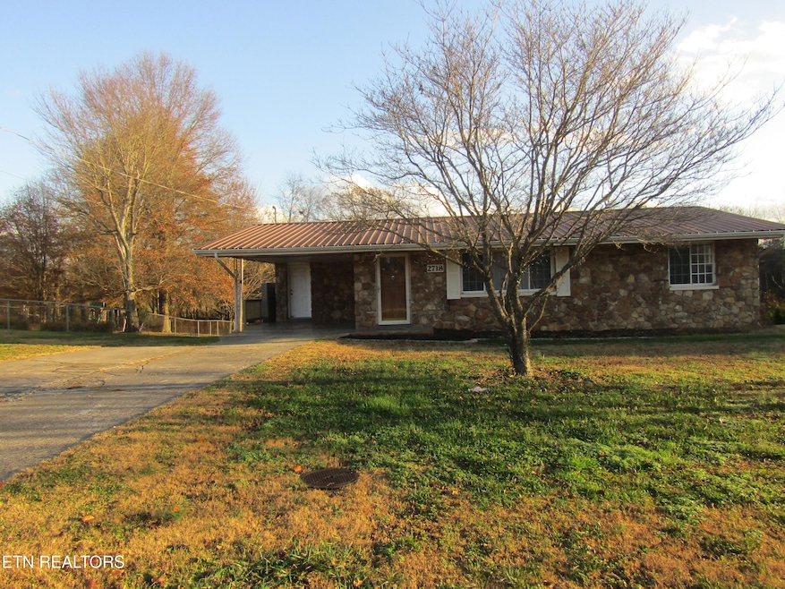 2718 Mayfield Dr, Talbott, TN 37877 - photo 1