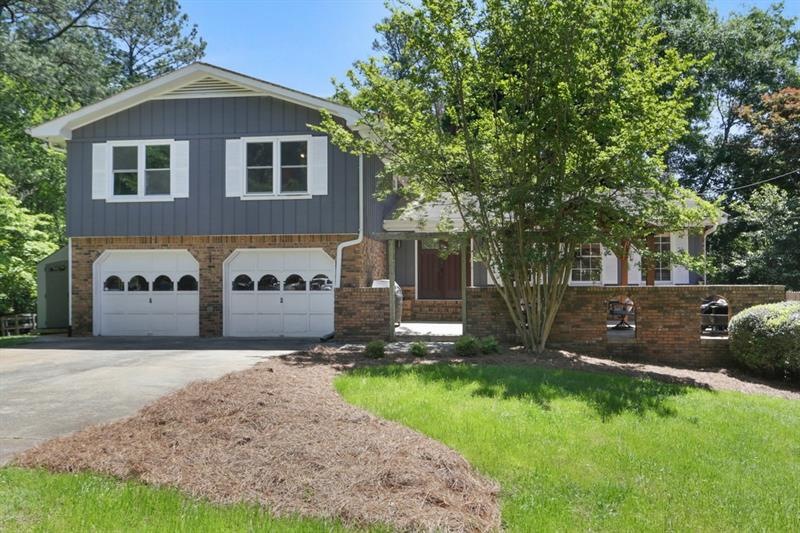 Come and check out this beautiful Roswell Home.