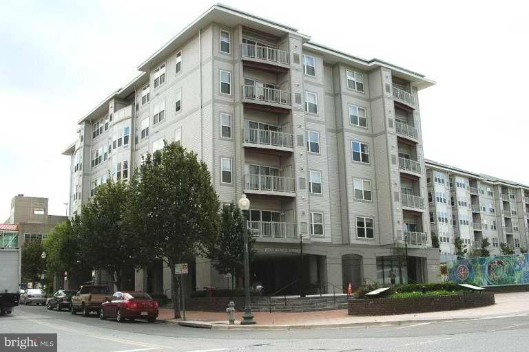 8045 Newell St unit 109, Silver Spring, MD 20910 - photo 1