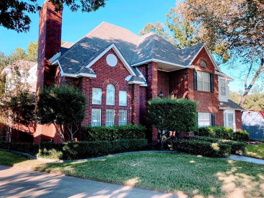 1605 Warwickshire Ct W, Bedford, TX 76021 - photo 1