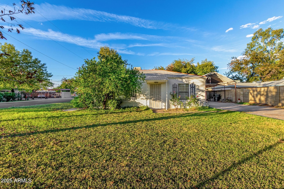2546 W Augusta Ave, Phoenix, AZ 85051 - photo 1