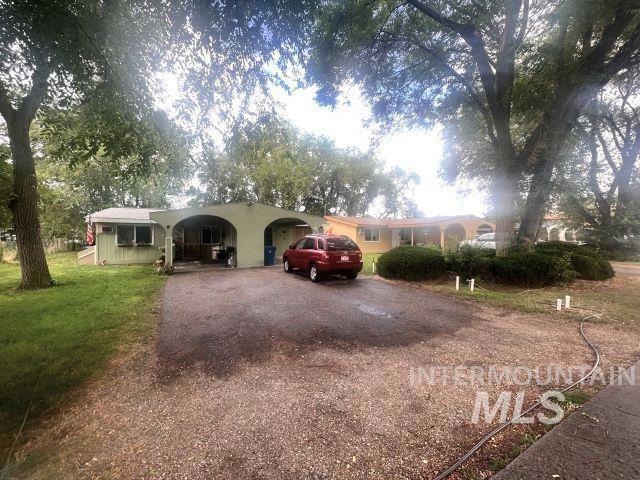 1113/1115 S Ivy St, Nampa, ID 83686 - photo 1