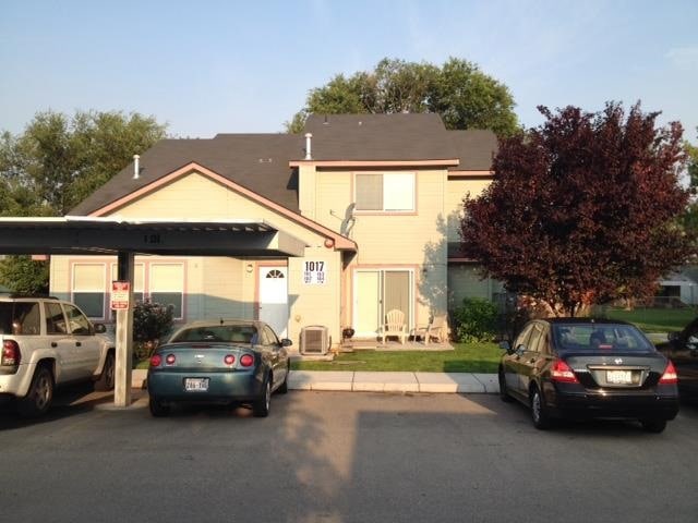 1017 S Locust St, Nampa, ID 83686 - photo 1