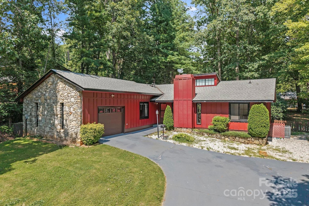 Under Contract $419,000 • Co-Listing Agent