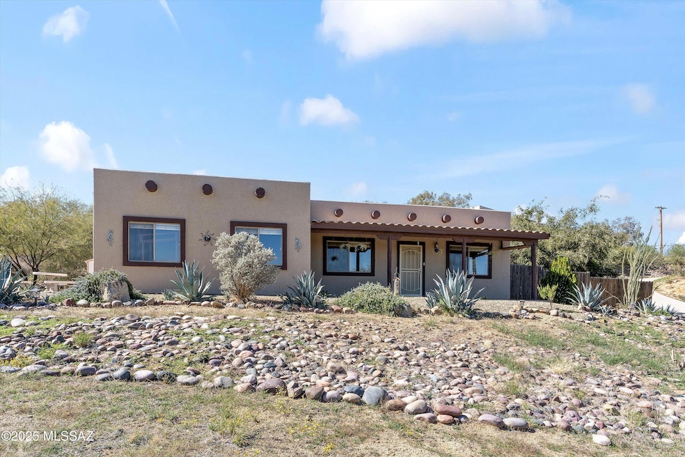 1448 N Calle Futura, Oracle, AZ 85623 - photo 1