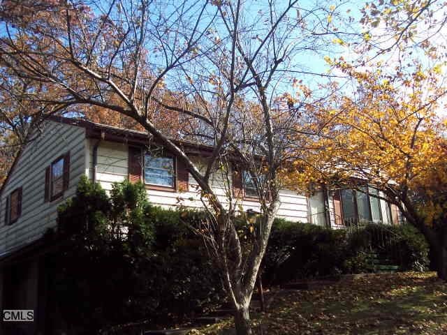 150 Plane Tree Rd, Stratford, CT 06614 - photo 1