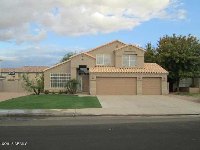 Front Elevation with RV Gate