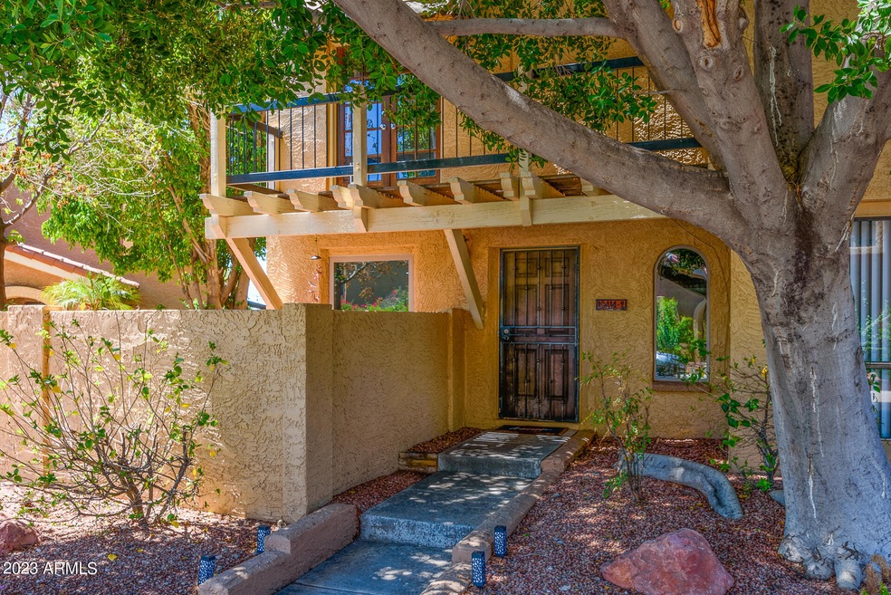 10414 N 10th St unit 2, Phoenix, AZ 85020 - photo 1