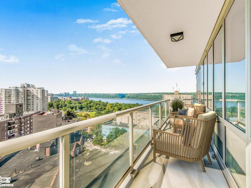 Solaria Riverdale unit 18B, Bronx, NY 10463 - photo 1