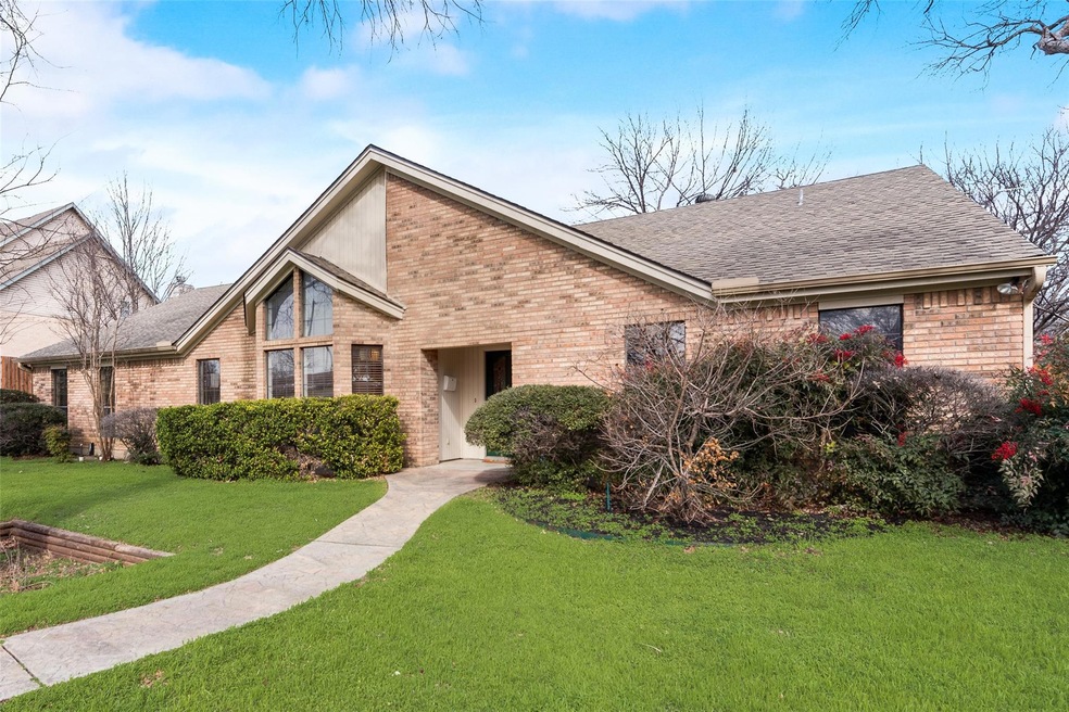 5128 Pearl Dr, North Richland Hills, TX 76180 - photo 1