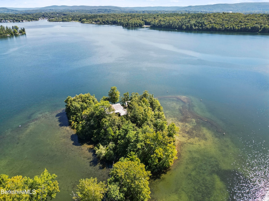 Under Contract $1,999,000