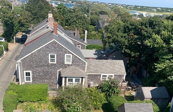 Sold $1,900,000 • Co-Listing Agent