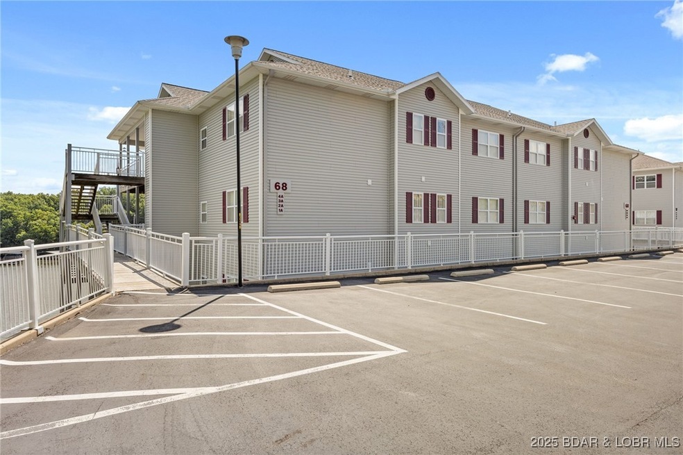 Side entrance to Unit 1A