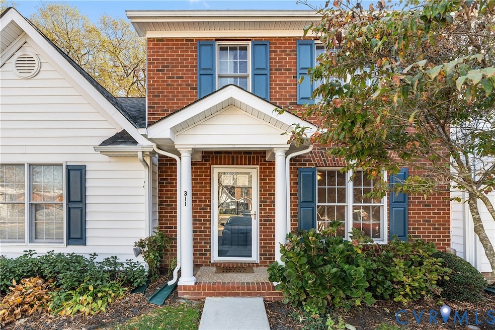 311 Robinson St unit 2, Ashland, VA 23005 - photo 1