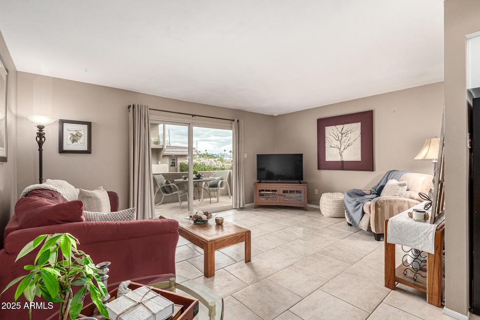 Open & Bright Floor Plan