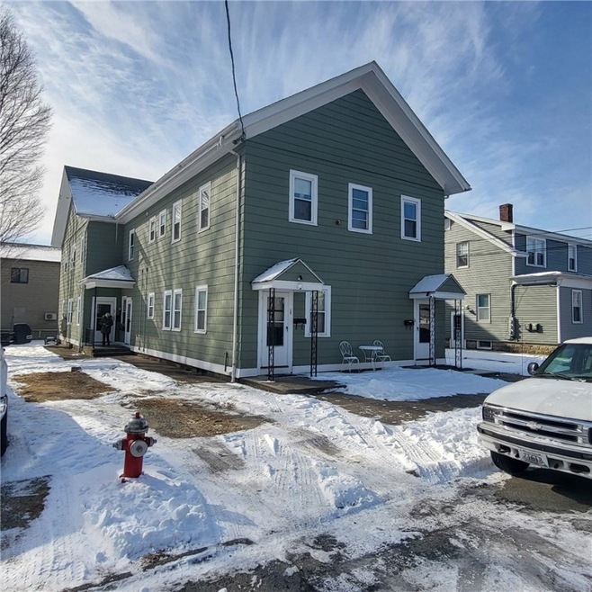 62 Kilvert St unit 3, Warwick, RI 02886 - photo 1