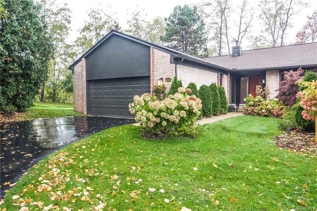 Beautiful landscaping welcomes you!