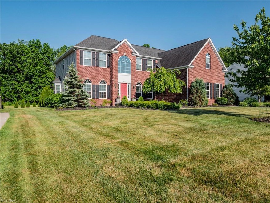 Welcome to 2569 Palmer Ln.