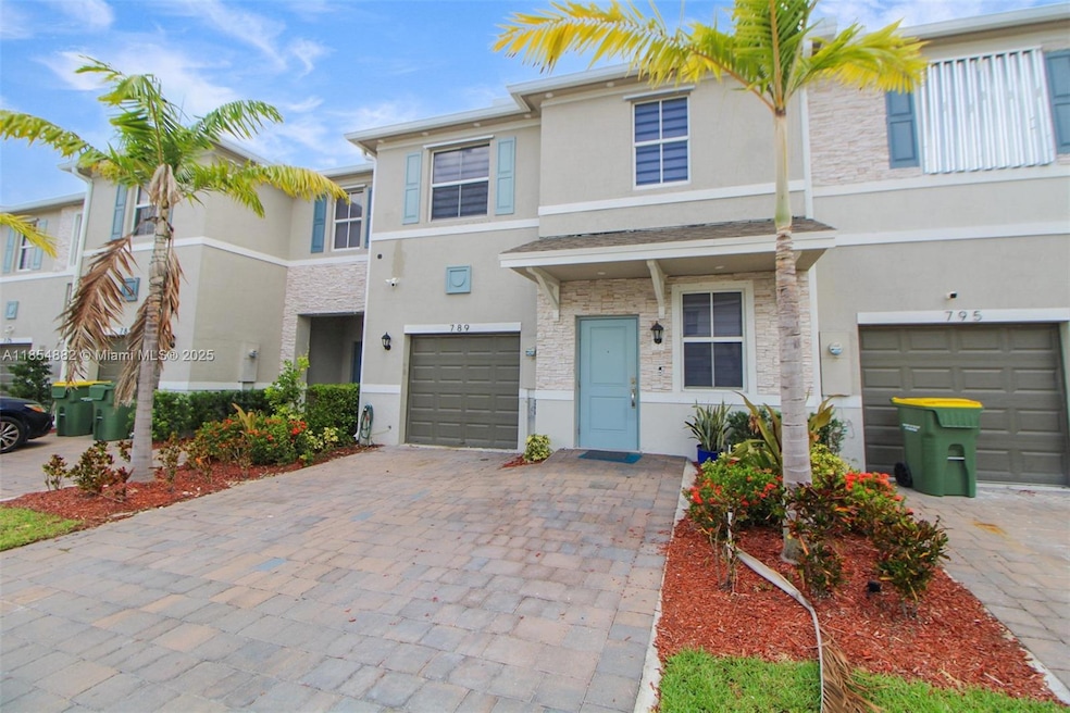 For Sale $530,000 • Co-Listing Agent