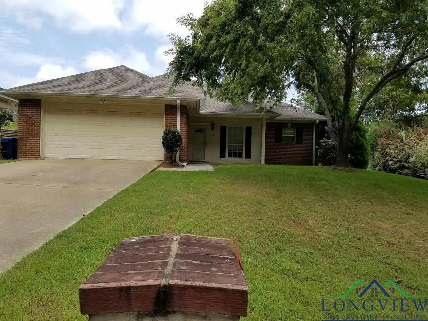1711 Peach St, Kilgore, TX 75662 - photo 1