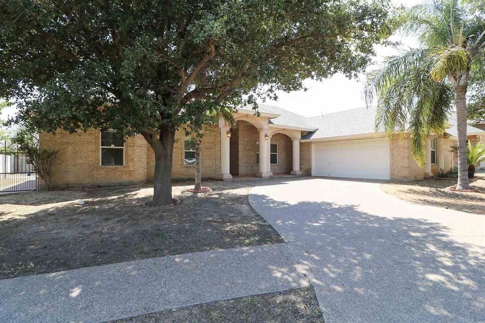 503 Scissor Trail Cir, Laredo, TX 78045 - photo 1