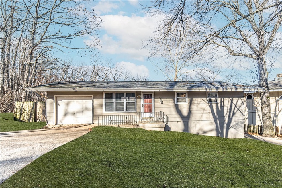 7 Ciemny Ln, Bella Vista, AR 72715 - photo 1