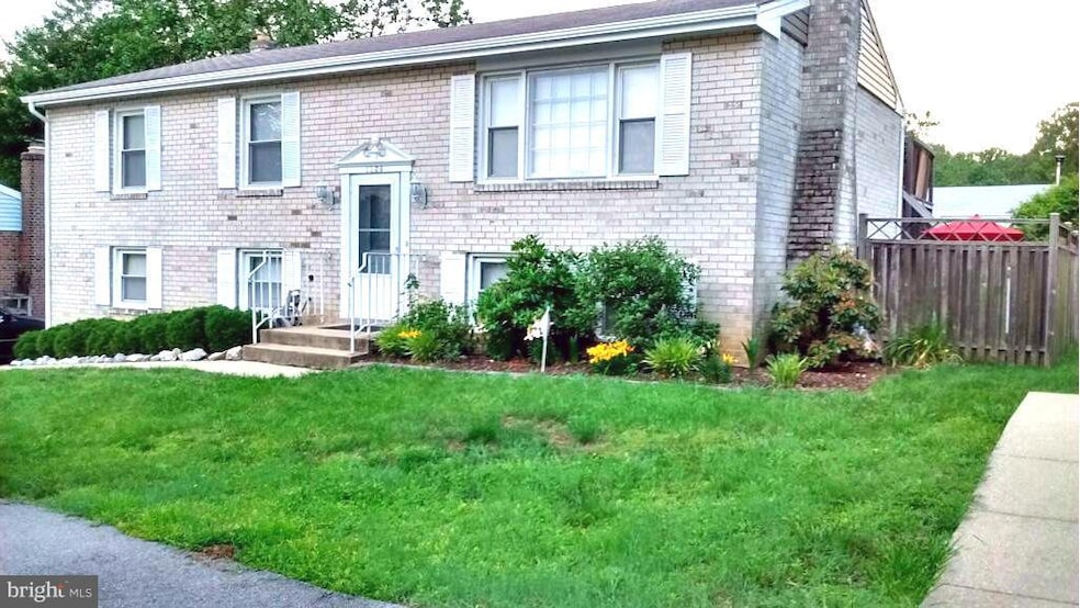 5228 W Boniwood Turn, Clinton, MD 20735 - photo 1