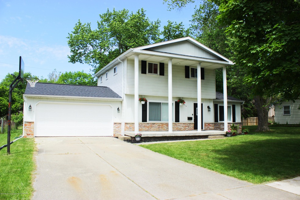 3414 Brisbane Dr, Lansing, MI 48911 - photo 1